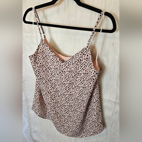 Kismet Classic Spotted V-Neck Camisole - Picture 2 of 6